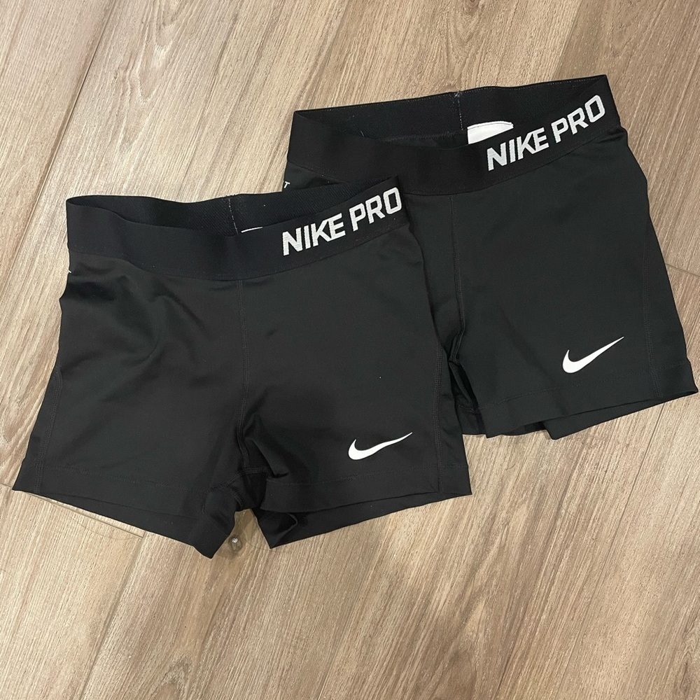 Nike Pro Spandex (2 pairs)